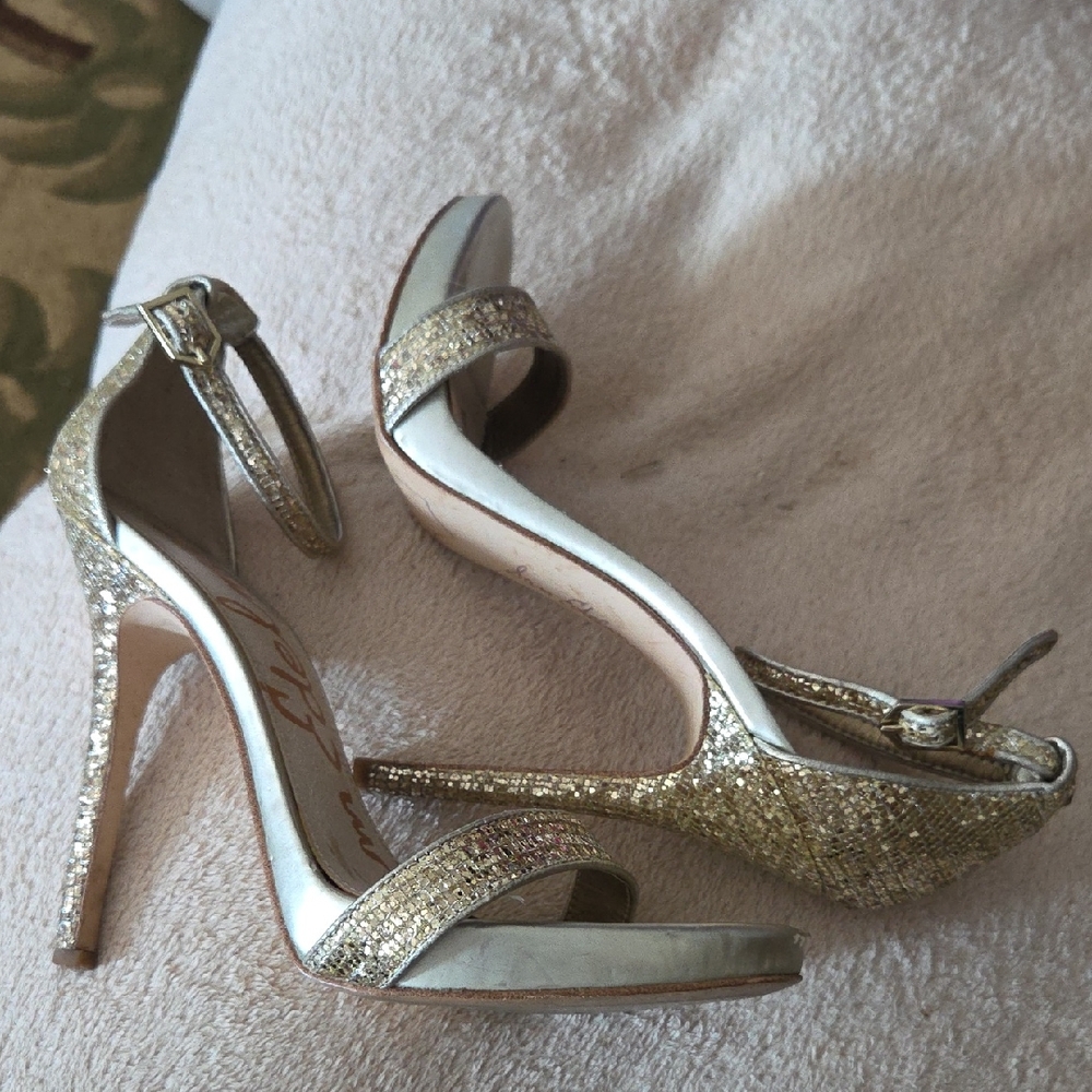 Sam Edelman Gold Stiletto Heels Ankle Strap - Picture 2 of 12
